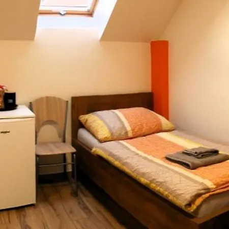 Hotel 100Dola Male Hostice Zewnętrze zdjęcie