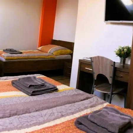Hotel 100Dola Male Hostice Zewnętrze zdjęcie